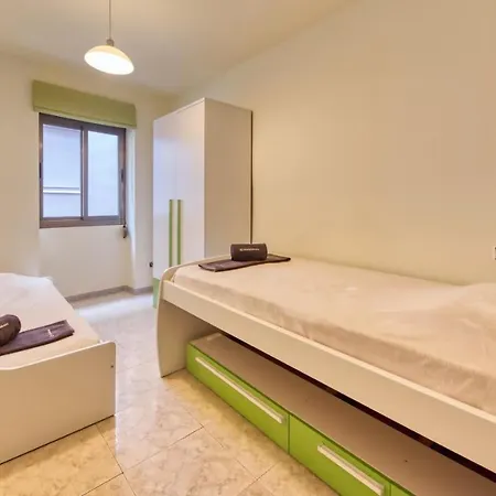 Sleeps 8 With Air Con And Wifi Villa *