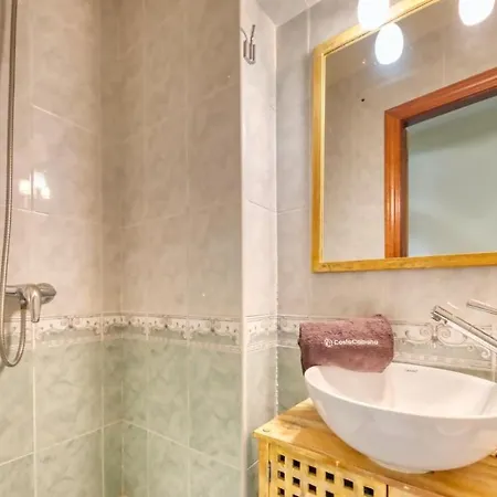 Sleeps 8 With Air Con And Wifi Villa *